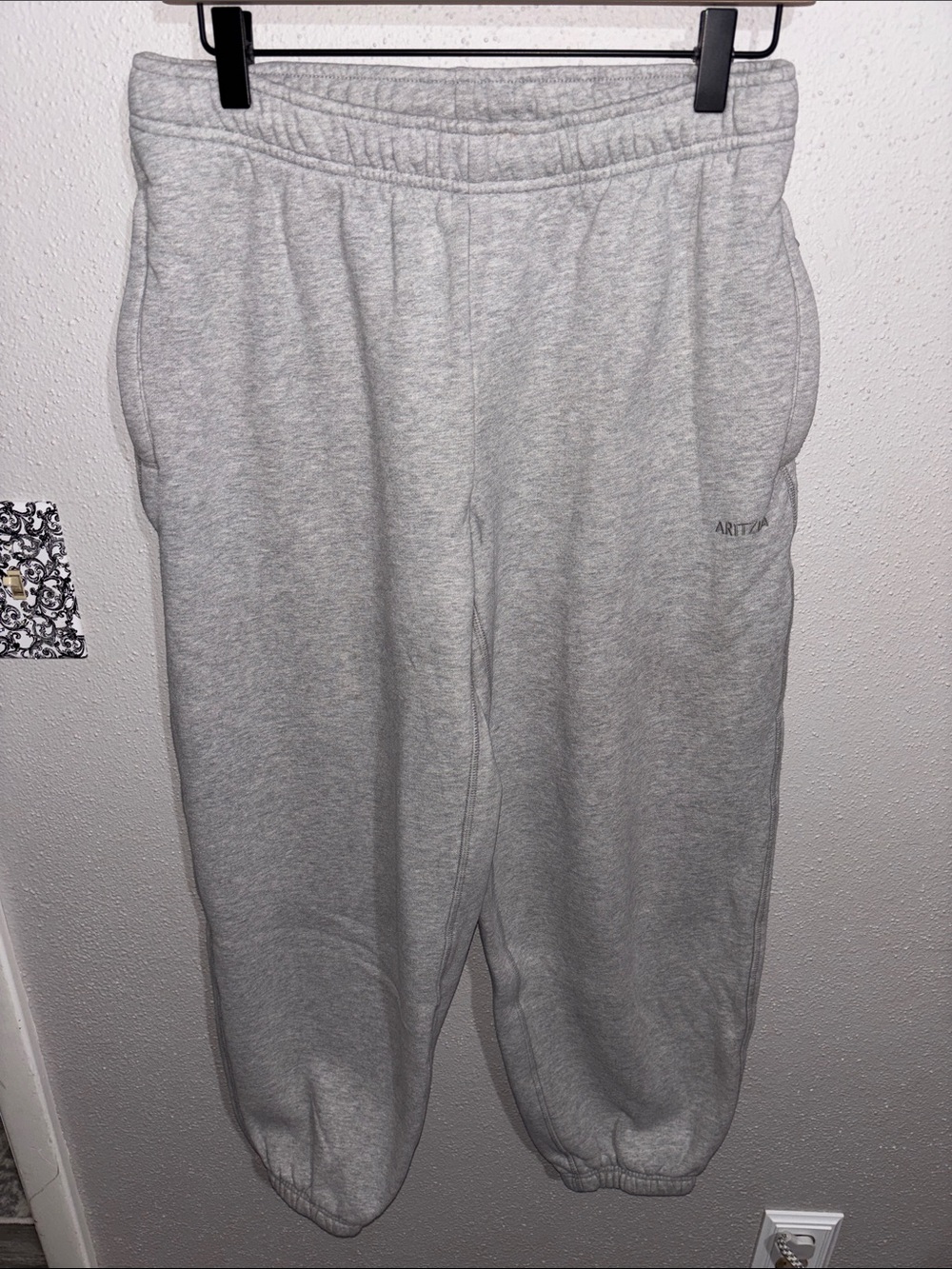 Aritzia Cozy Sweatfleece Mega Jogger (size Small)